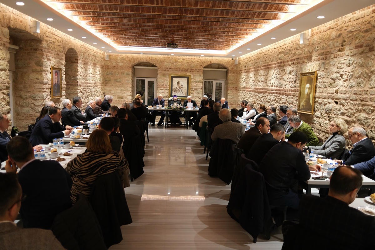 ERVAB toplandı, İtimat Büro raporu üyelerle paylaşıldı, okulların birleşmesi konusu gündeme geldi